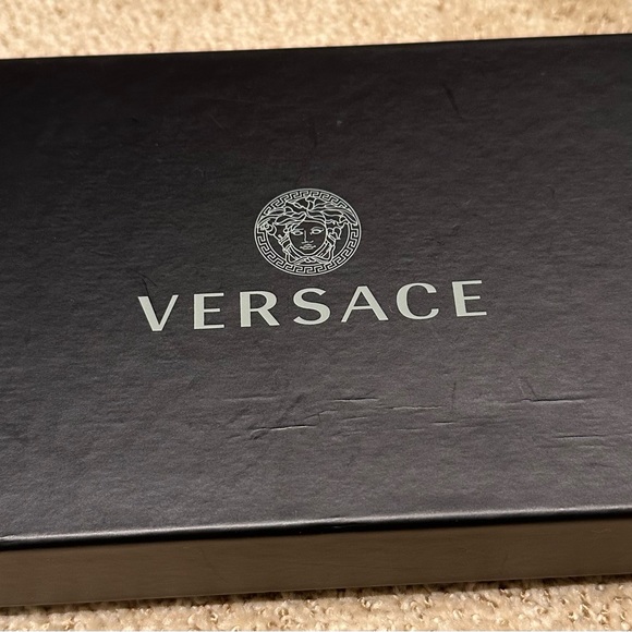 Versace wallet - Picture 2 of 5